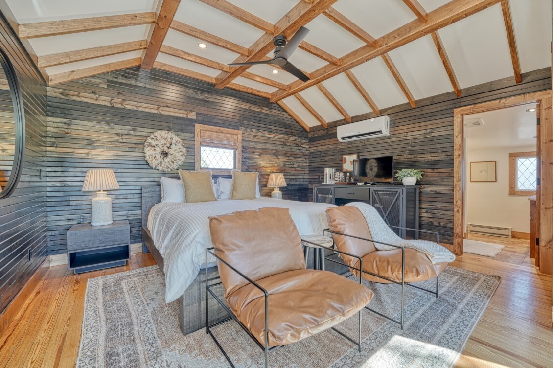 Accommodations for up to 30 guests
